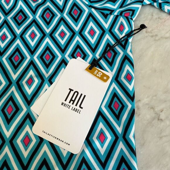 Tail Women's Tops Tail 1/4 Zip Notch Neck Print Golf Polo shirt size M NWT - Picture 7 of 10